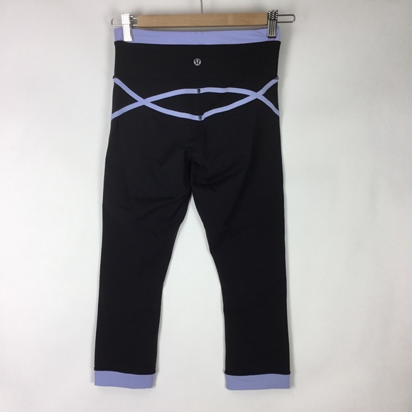 Lululemon Roll Out Crop size 4 - Picture 3 of 4